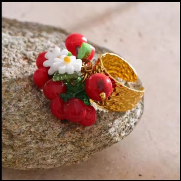 New Vibrant Gold Cherry Charm Ring with White Flowers Sz 7, 8, 9, 10 - Picture 6 of 8